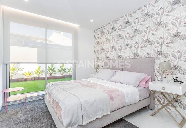 Villas with Private Pool and High Quality Finishes in Torrevieja 16