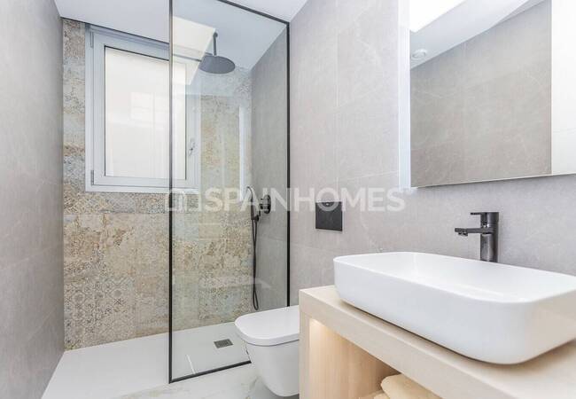 Villas with Private Pool and High Quality Finishes in Torrevieja 19