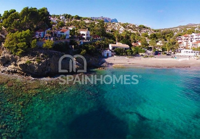 Well-located Private Villa for Sale in Benissa Alicante 5