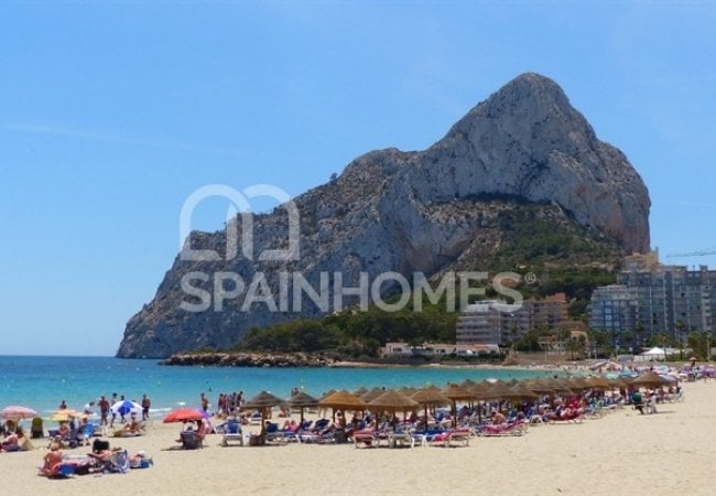 Well-located Private Villa for Sale in Benissa Alicante 8