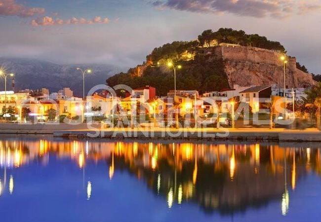 Denia Alicante'de Denize Yakın Yarı Müstakil Villalar 7