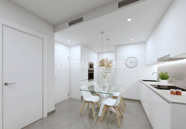 Beachfront Apartments with Rooftop Pool in Torrevieja 16