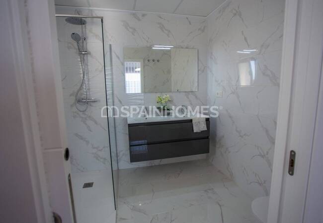Villas Indépendantes Avec Solarium Sur Le Toit À Los Montesinos 38