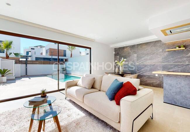 Algorfa'da Eşsiz Tasarımlı Özel Havuzlu Villalar 31