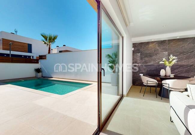 Algorfa'da Eşsiz Tasarımlı Özel Havuzlu Villalar 33