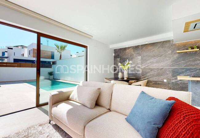 Algorfa'da Eşsiz Tasarımlı Özel Havuzlu Villalar 25