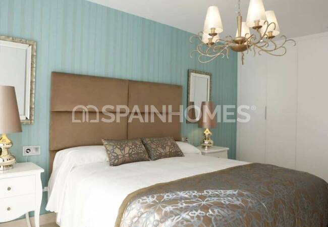 Alicante Benissa'da Golf Sahasına Yakın Deniz Manzaralı Villa 9