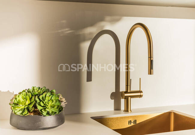 Benidorm Costa Blanca'da Plaja Yakın Deniz Manzaralı Daireler 39