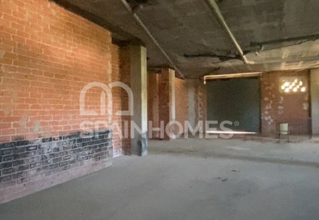 Javea'da Sahile Yakın Konumda Geniş Ticari Gayrimenkul 16