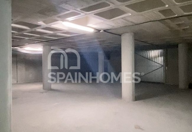 Javea'da Sahile Yakın Konumda Geniş Ticari Gayrimenkul 5