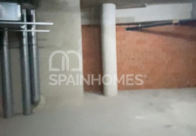 Javea'da Sahile Yakın Konumda Geniş Ticari Gayrimenkul 2