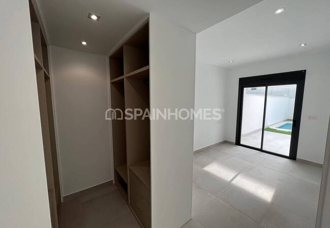 Single Storey Bungalow with Solarium in Pilar De La Horadada 8