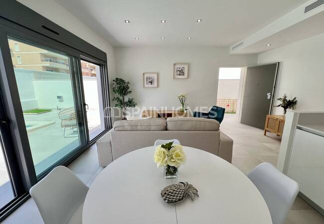 Orihuela Playa Flamenca'da Havuzlu ve Geniş Müstakil Villa 6