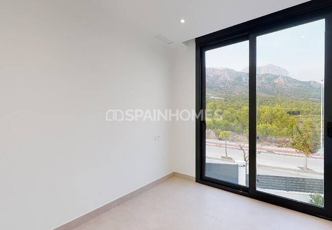 Under-construction Villa Close by the Beach in Polop 64