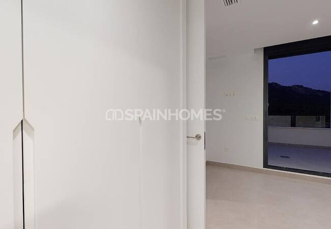 Under-construction Villa Close by the Beach in Polop 68