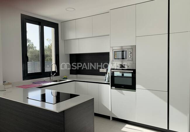 Under-construction Villa Close by the Beach in Polop 48