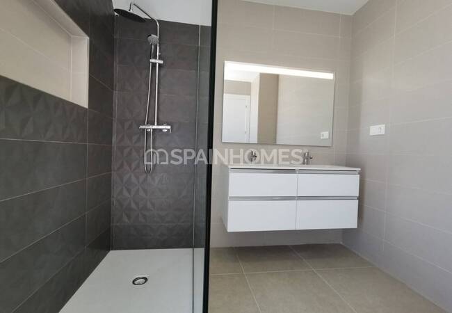 Polop'ta Geniş Teraslı Akdeniz Stilinde Şık Villalar 41