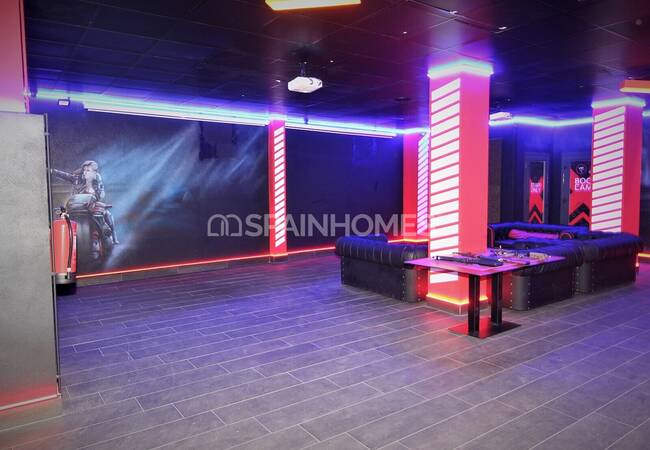 Gaming Cafe with Sound Insulation in Torrevieja Costa Blanca 8