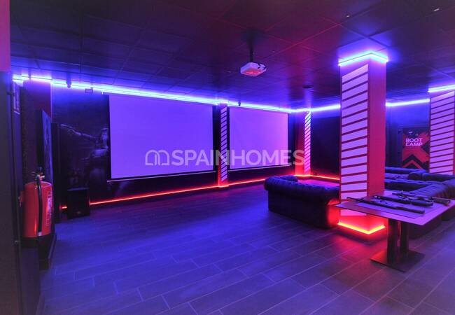 Gaming Cafe with Sound Insulation in Torrevieja Costa Blanca 9