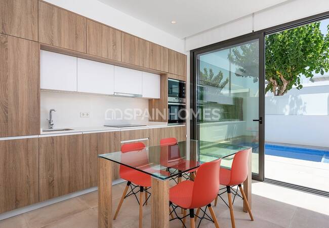 Pilar De La Horadada'da Havuzlu ve Teraslı Yarı Müstakil Evler 14