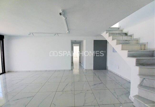 Beachfront Detached Villa with Private Pool in Torrevieja 19