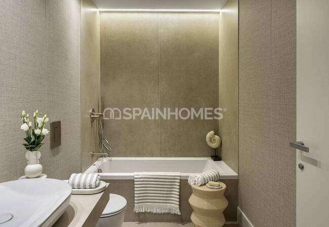 Sea View Apartments in Beachfront Building in Benidorm 35