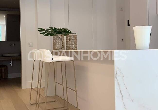 Sea View Apartments in Beachfront Building in Benidorm 56