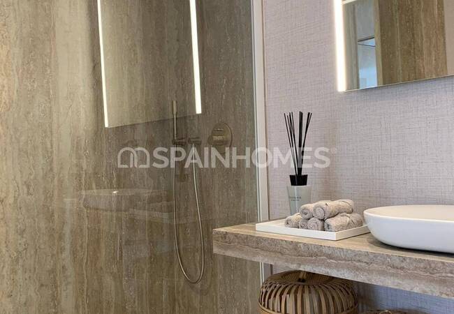 Sea View Apartments in Beachfront Building in Benidorm 75