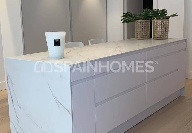 Sea View Apartments in Beachfront Building in Benidorm 61