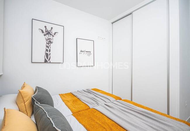 Torrevieja'da Özel Havuzlu Satılık Şık Tasarımlı Evler 42