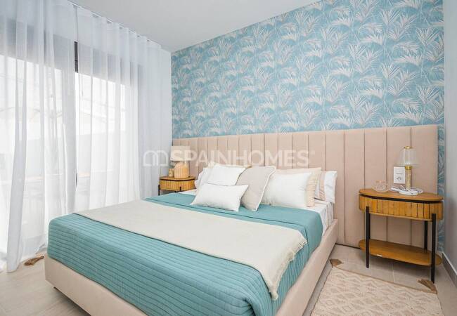 Torrevieja'da Özel Havuzlu Satılık Şık Tasarımlı Evler 37