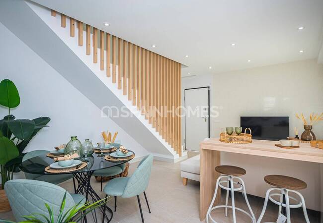 Torrevieja'da Özel Havuzlu Satılık Şık Tasarımlı Evler 31