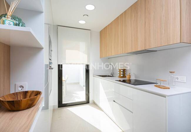 Torrevieja'da Özel Havuzlu Satılık Şık Tasarımlı Evler 35