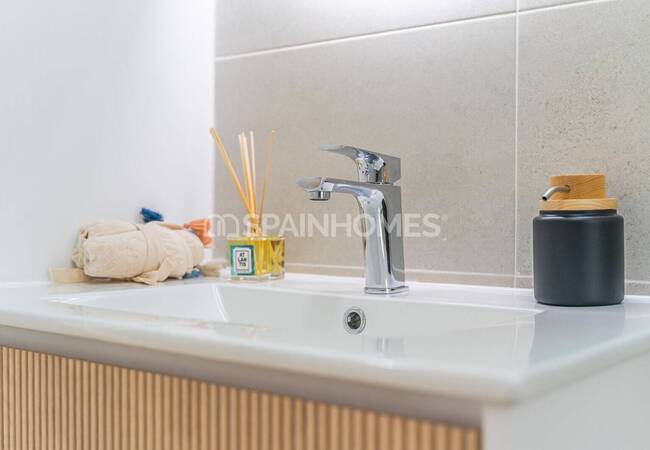 Torrevieja'da Özel Havuzlu Satılık Şık Tasarımlı Evler 50