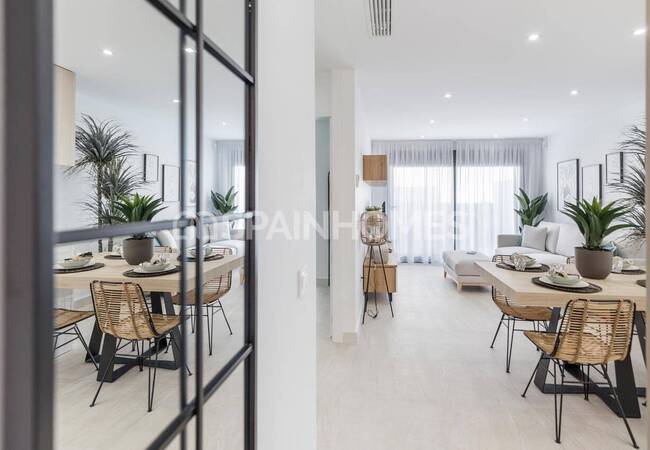 Torrevieja'da Özel Havuzlu Satılık Şık Tasarımlı Evler 36