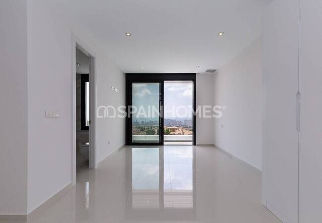 Finestrat'ta Plaja ve Şehre 5 Km Mesafede Lüks Villalar 18