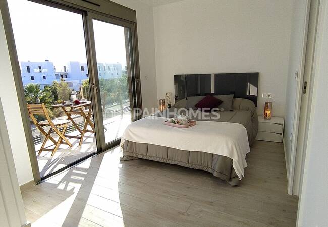 Villamartin Costa Blanca'da Özel Havuzlu Şık Villalar 19