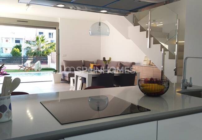 Villamartin Costa Blanca'da Özel Havuzlu Şık Villalar 13