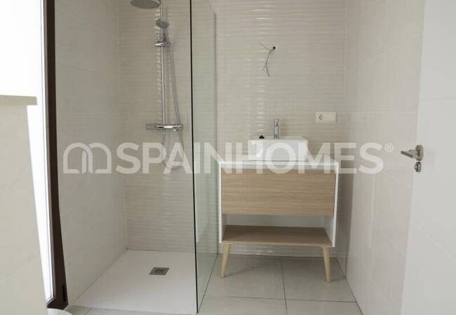 Detached Houses Intertwined with Nature in Polop Alicante 40