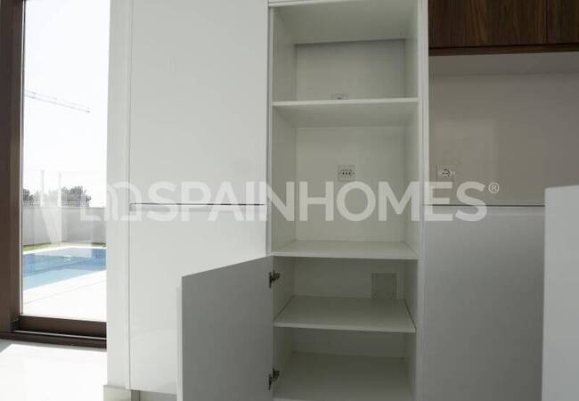 Detached Houses Intertwined with Nature in Polop Alicante 28