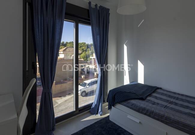 Spacious Detached Houses Close to Beach in La Nucia Alicante 34