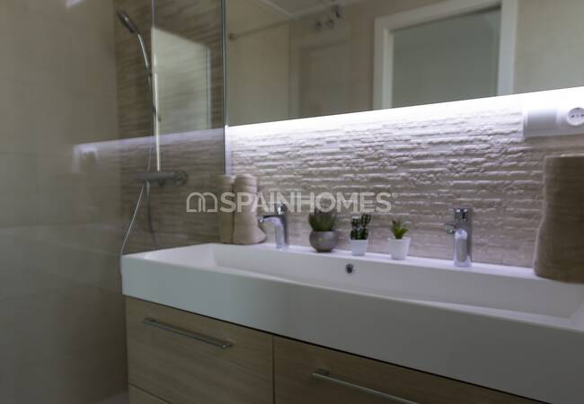 Spacious Detached Houses Close to Beach in La Nucia Alicante 36