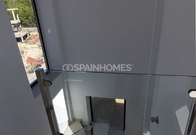 Spacious Detached Houses Close to Beach in La Nucia Alicante 25