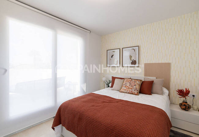 Busot'ta Sahile Yakın ve Huzurlu Bölgede Sıfır Evler 19