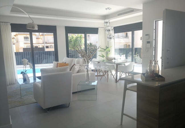 Villas with Garden and Solarium Near the Coast in San Fulgencio 9