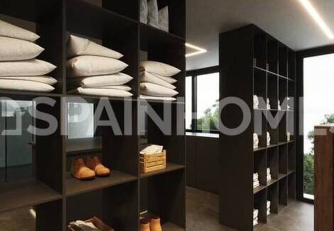 Luxury 3-bedroom House with Private Pool and Garden in Altea 29