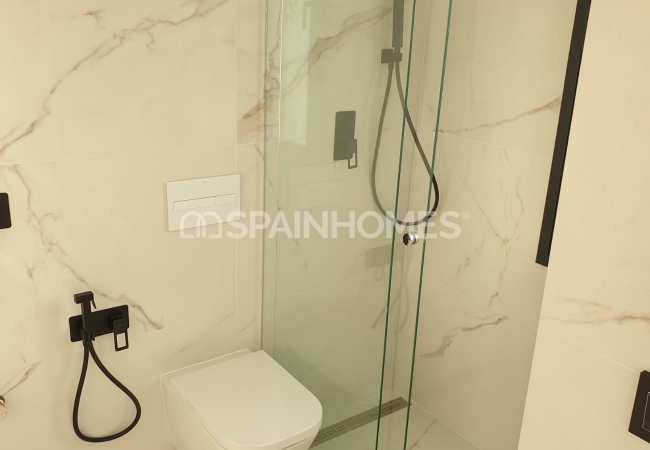 Villas with Sea, City, and Nature Views in Benidorm Alicante 32