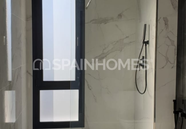 Villas with Sea, City, and Nature Views in Benidorm Alicante 45