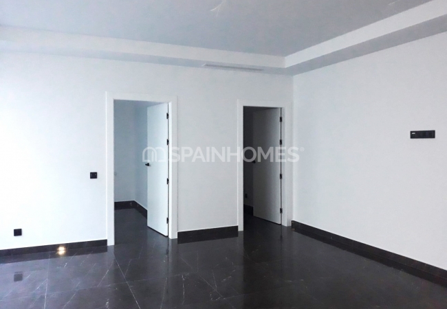 Villas with Sea, City, and Nature Views in Benidorm Alicante 46