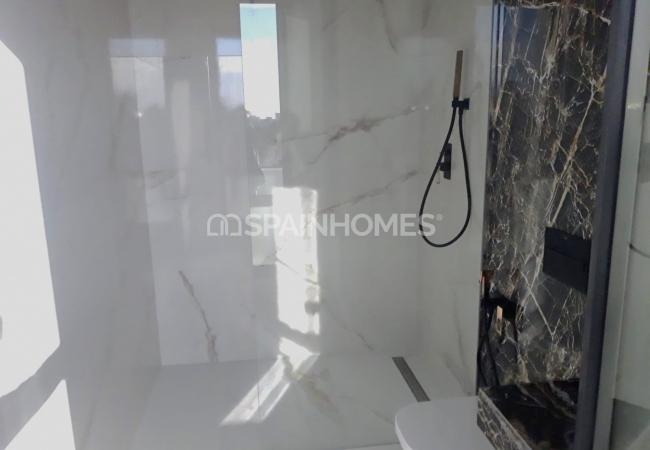 Villas with Sea, City, and Nature Views in Benidorm Alicante 52